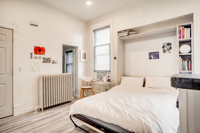 Photo - 2713 Fremont Ave S Unit 2