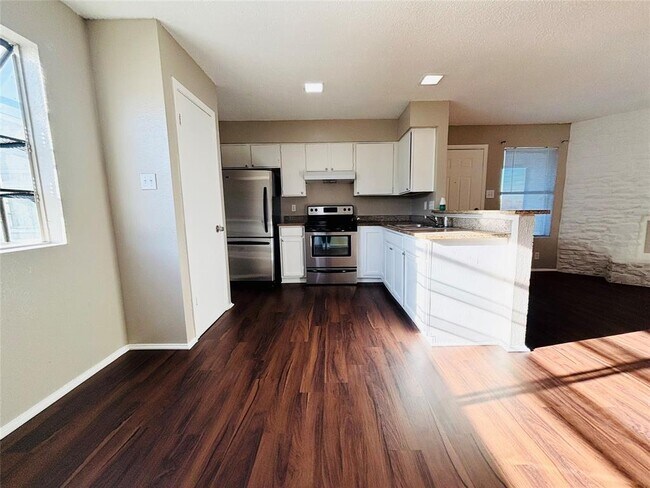 Photo - 10211 Brownie Dr