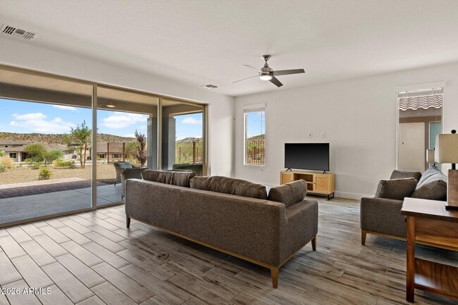 4137 Cactus Blossom Rd