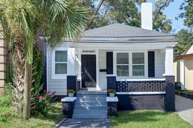 Large 3BR/1BA Downtown Savannah Home For Rent - Large 3BR/1BA Downtown Savannah Home For Rent