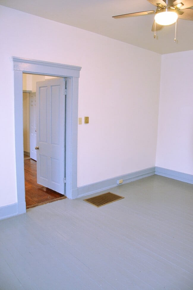 Photo - 522 W McMicken Ave Unit 2