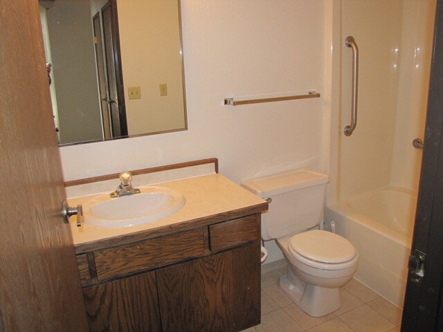 Photo - York Apartments