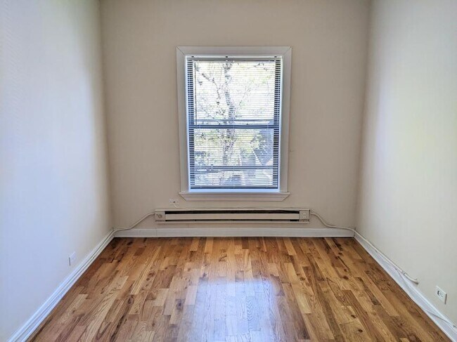 Photo - 1 bedroom in Evanston IL 60201 Unit C1