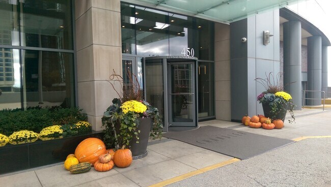 Building Photo - 450 E Waterside Dr Unit 1310 Rental
