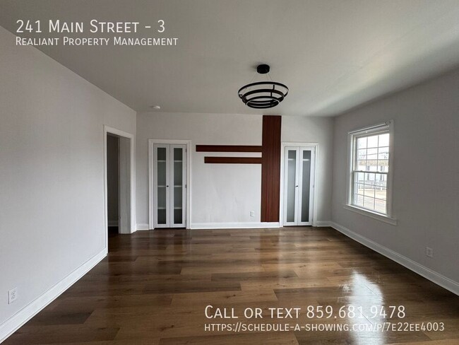 Photo - 241 Main St Unidad 3