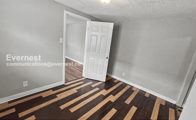 Photo - 1924 Blackford St Unit a