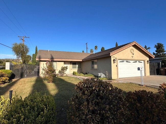 958 Vanderwell Ave