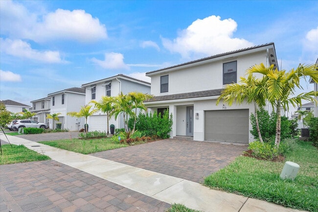 Photo - 713 SE 15th Ave