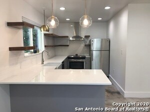 Photo - 423 W Woodlawn Ave