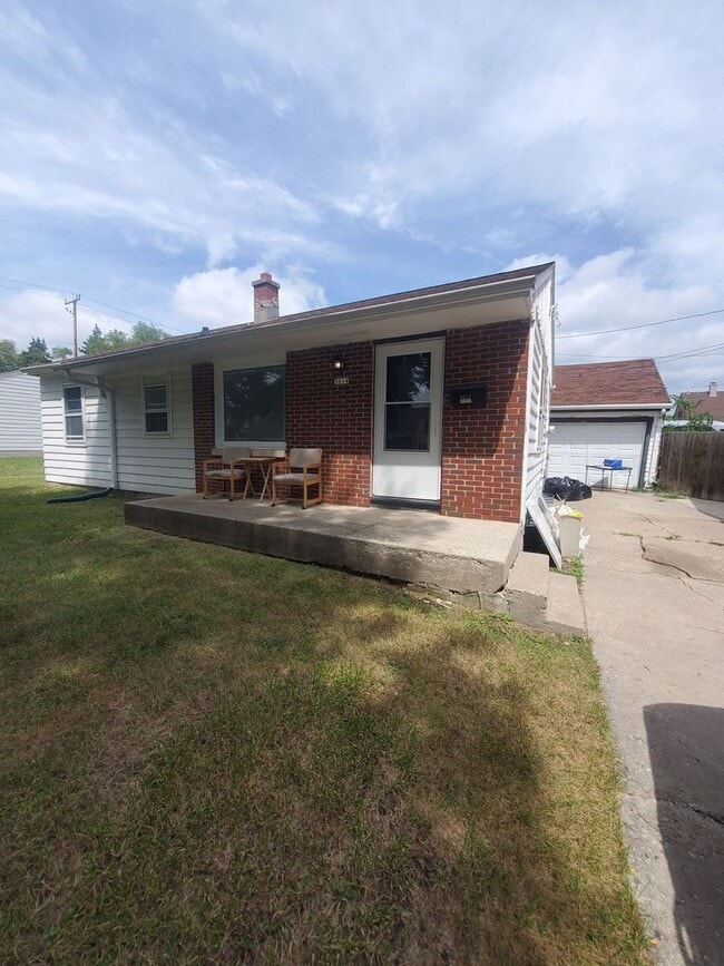 Building Photo - 3614 W Marion St Rental
