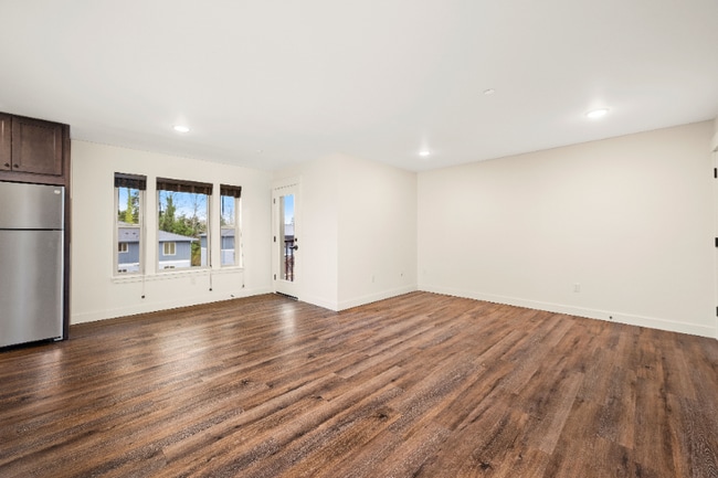 Photo - 1335 SE Jetty Ave Unit A-3