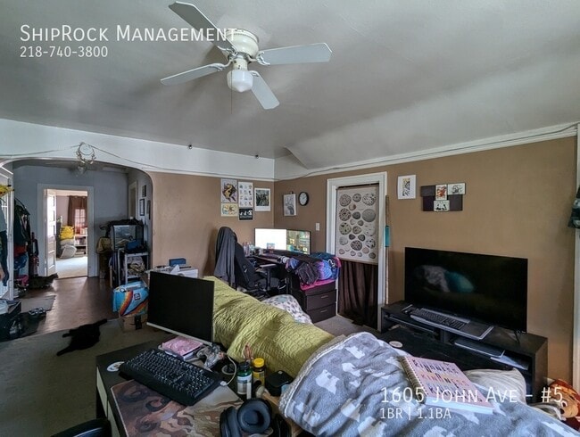 Photo - 1605 John Ave Unidad #5