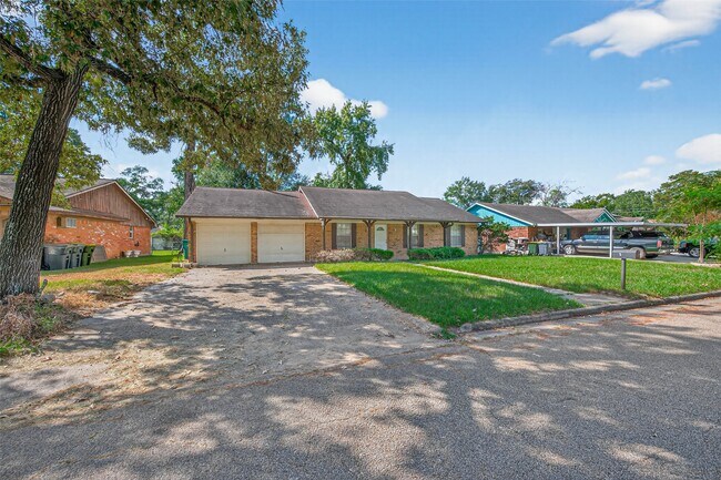 Photo - 108 Belvedere Dr