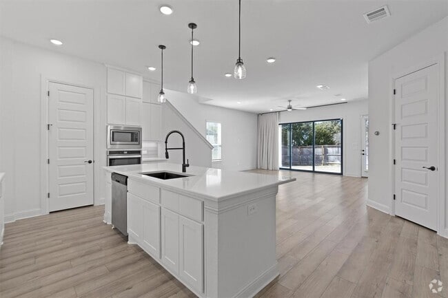 Building Photo - 508 Pinnacle View Dr Rental