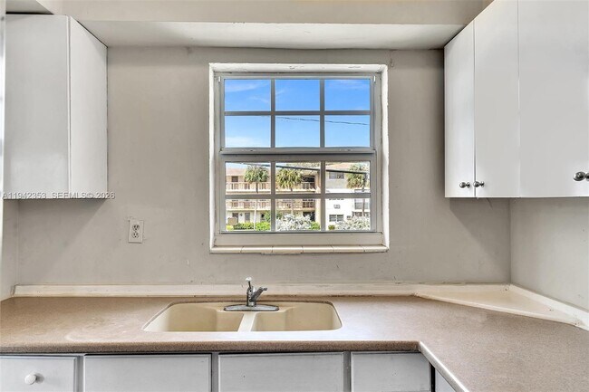 Photo - 1451 NE 170th St Unit 201A