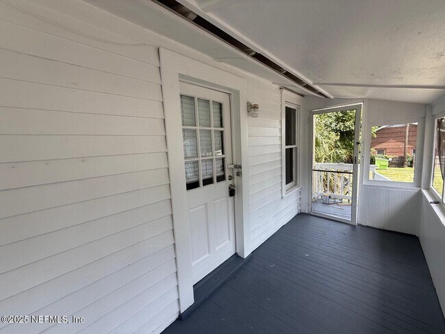 Photo - 2145 Oak St Apartamento Unidad B