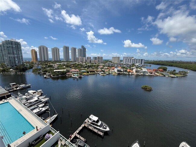 Photo - 400 Sunny Isles Blvd Unidad 1404