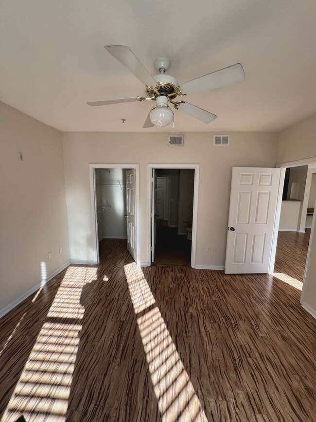 Photo - 2801 Chancellorsville Dr Unit 523