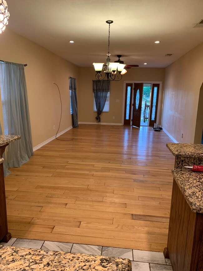 Photo - 503 W Mesquite Ave