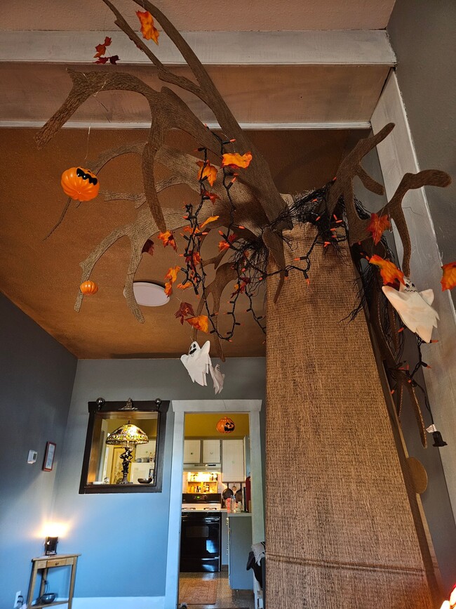 Photo - 120 W 10th St