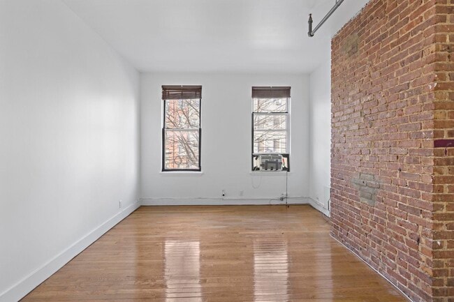 Photo - 309 Monroe St Condo Unit 3