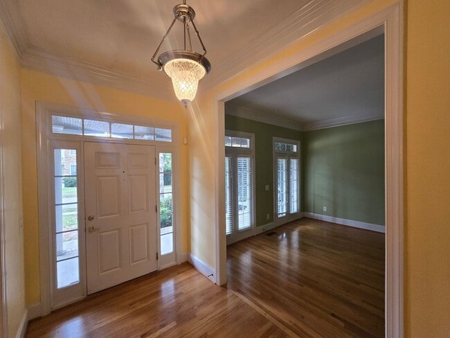 Photo - 131 Barclay Valley Dr