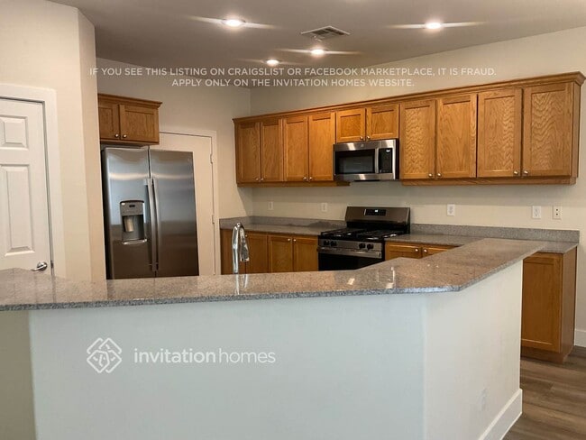 Photo - 6685 Aviston St