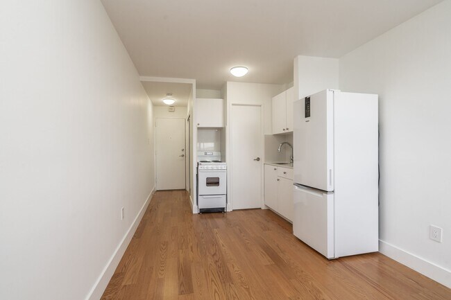 Photo - 730 St Clarens Ave Unit 1711