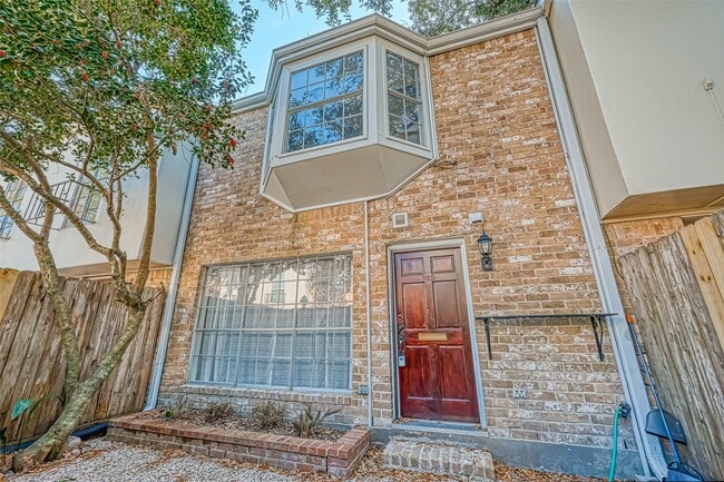 Building Photo - 925 Wax Myrtle Ln