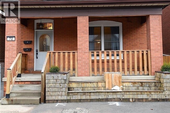 Photo - 72 Glendale Ave N