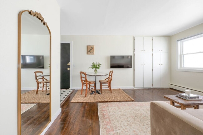 Photo - 120 S Fairchild St Unidad SI ID1468342P