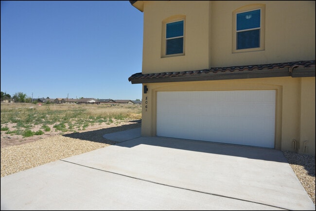 Photo - 806 TS Daniel Cadena Dr