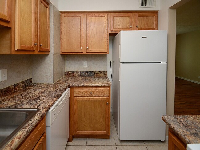 Photo - 3903 Cass St Unidad 1