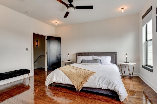 Building Photo - 2504 Dumaine St