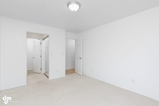 Building Photo - 4240 Folker St, #B202 Unit B202