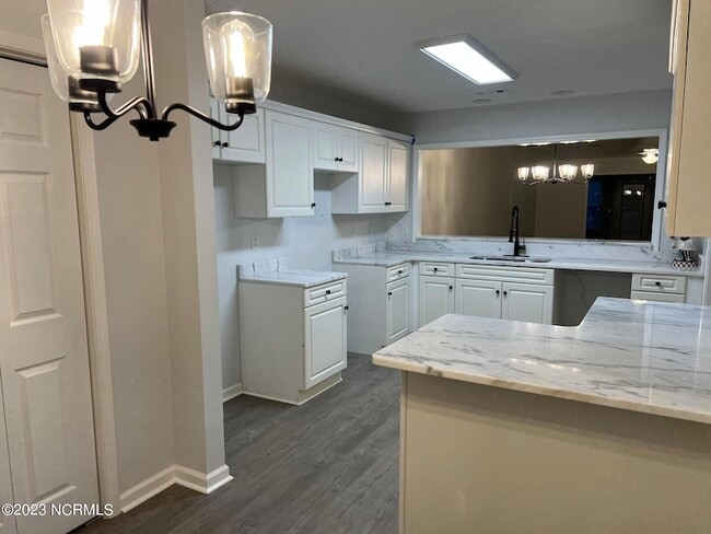 Photo - 607 Sunset Oaks Ln