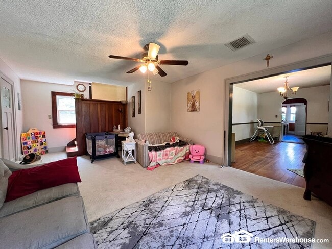 Photo - 7617 Hoover St