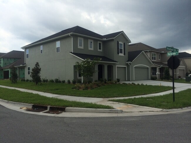 Photo - Spacious 5 Bedroom Home In Durbin Crossing