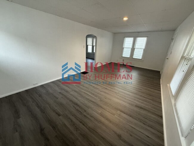 Photo - 427 Enlow Ave