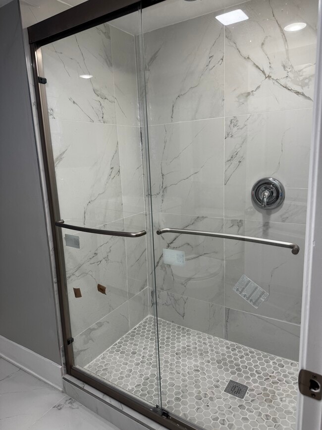 Photo - 3716 N Racine Ave Unit G