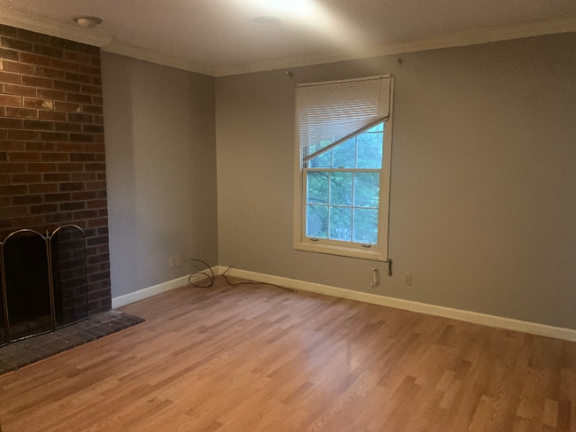 Photo - 121 Arcadia Ln