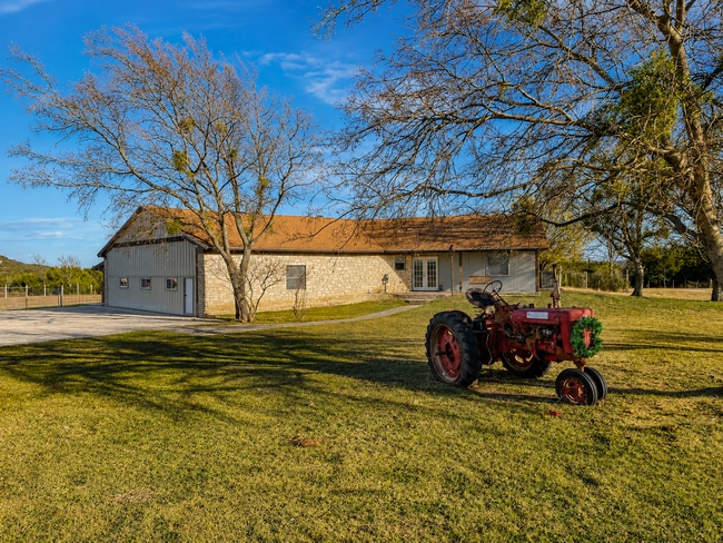Building Photo - 4-Bedroom House for Rent in Copperas Cove