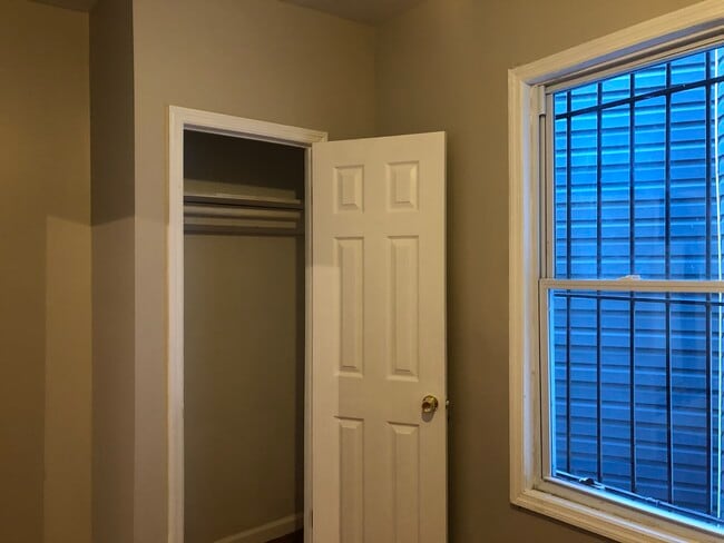 Bedroom 2 - 707 S 15th St Unit 1