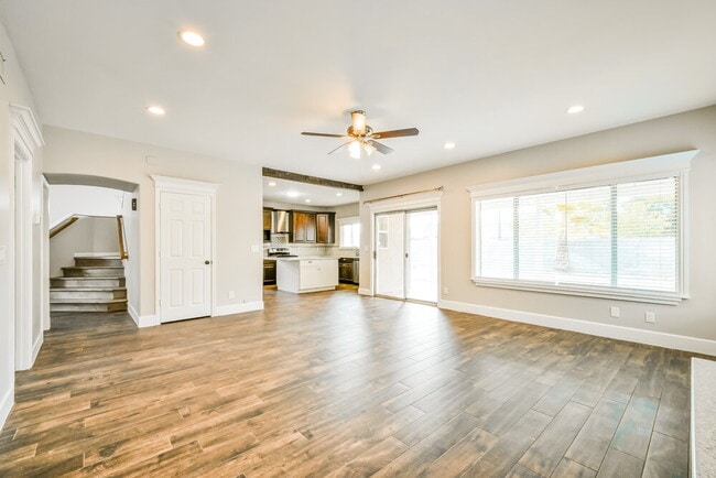 Photo - 1297 E Tradewind Dr