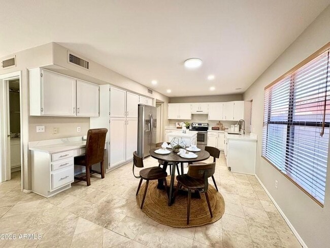 Photo - 5946 E Kelton Ln