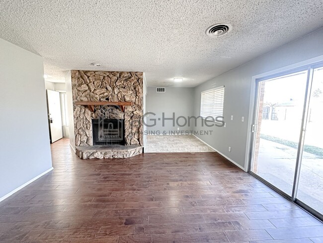 Photo - 7609 NW 28th St