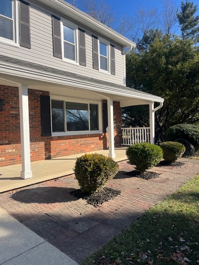 Photo - Spacious, Fully Updated Home with Walkout Basement on a Mature Lot