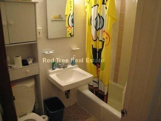 Photo - 160 N Beacon St Unidad 1A