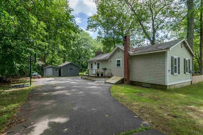 Building Photo - 108 Linden St Rental