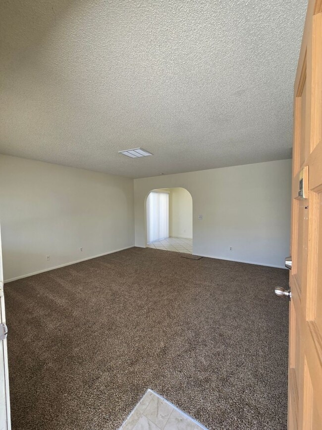 5239 Erin Cir
